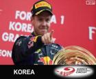 Sebastian Vettel içinde 2013 Kore Grand Prix zaferi kutluyor